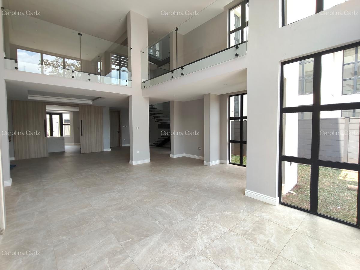 4 Bed Townhouse with En Suite at Runda - 13
