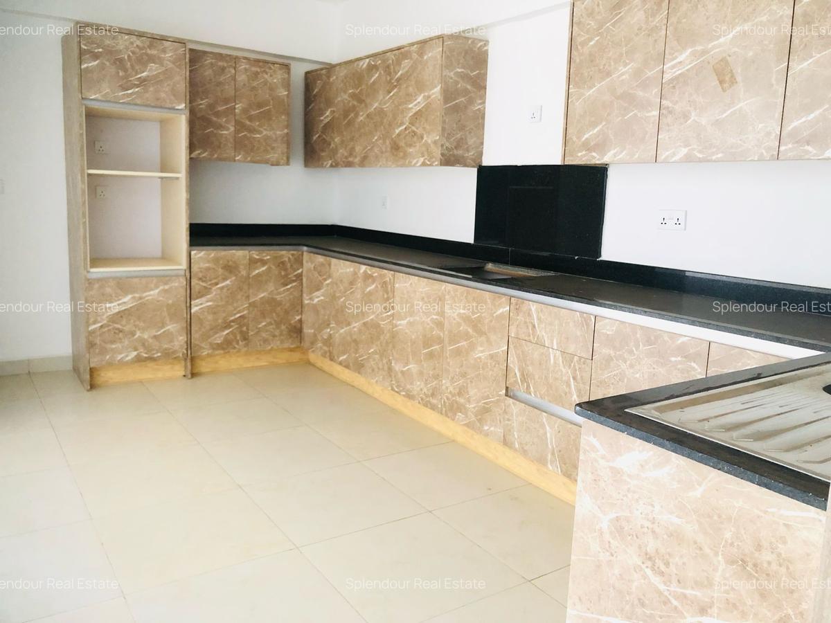 2 Bed Apartment with En Suite in Westlands Area - 17