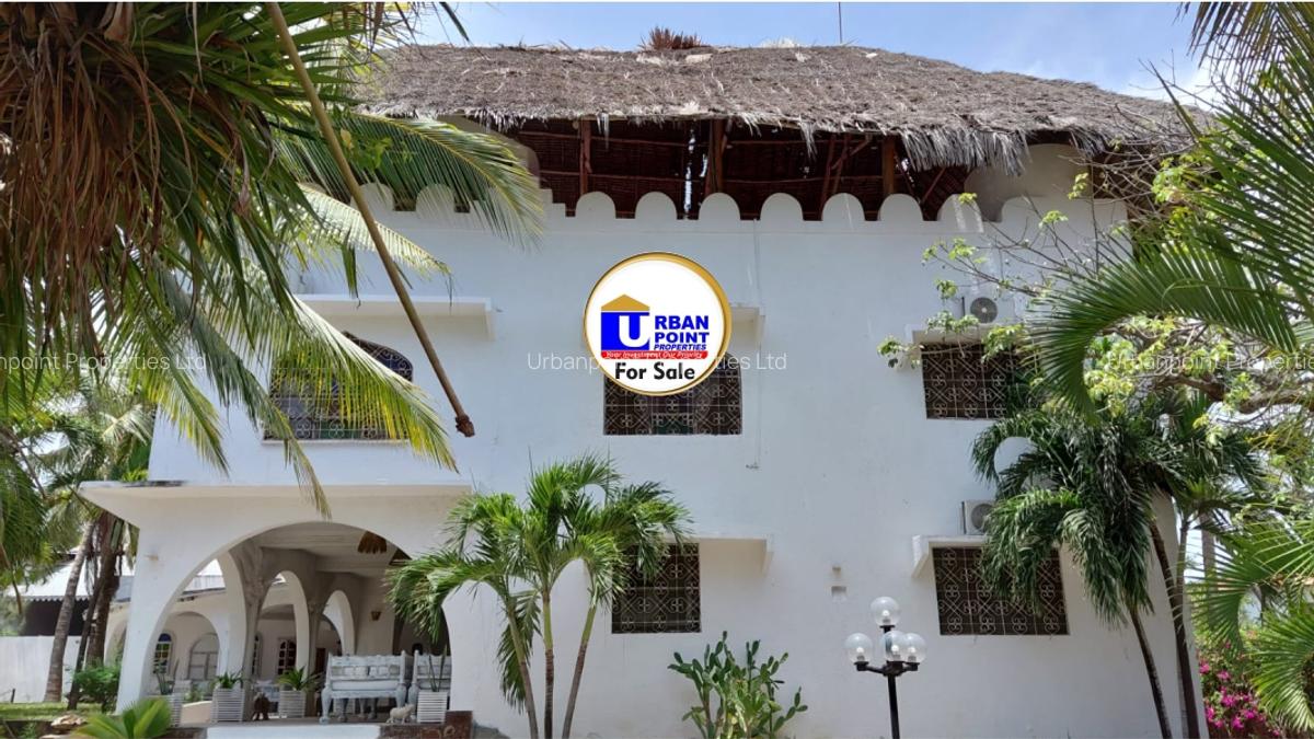 8 Bed House with En Suite in Watamu - 15