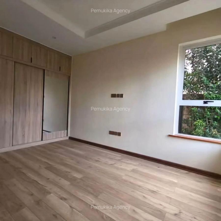 4 Bed Townhouse with En Suite in Runda - 8