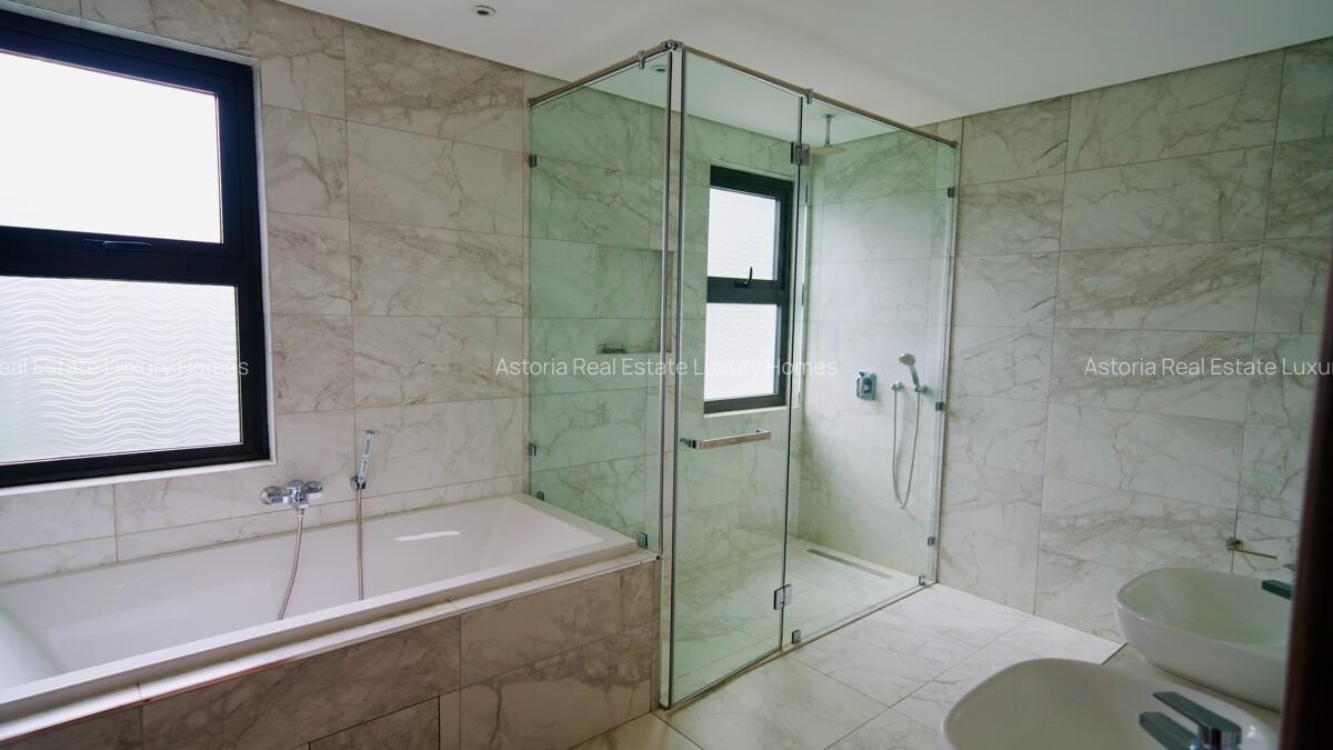 3 Bed Villa with En Suite at 2026-389 - 20