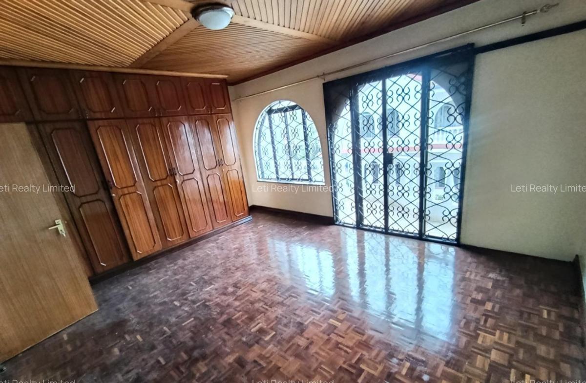 5 Bed Townhouse with En Suite in Kilimani - 9