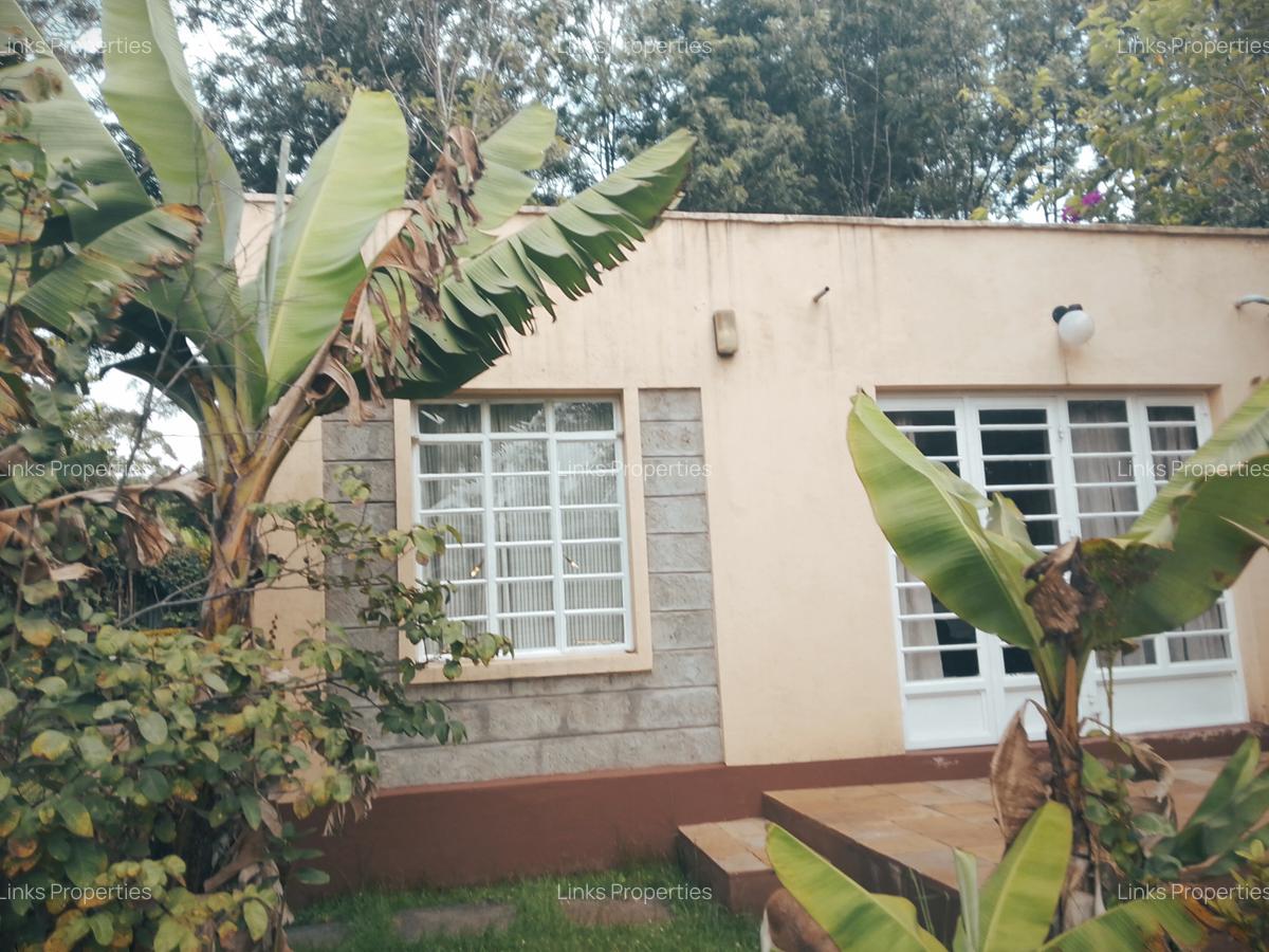 1 Bed House with En Suite at Karen - 5