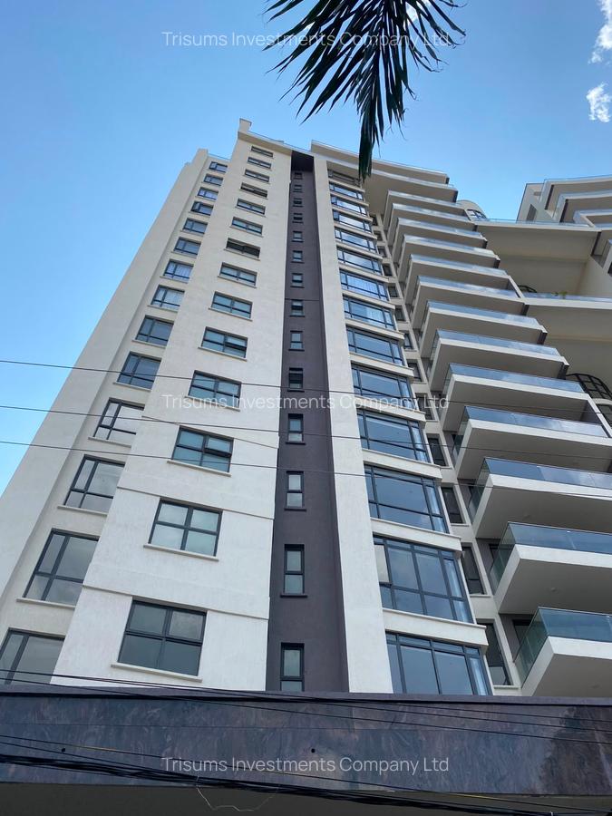 3 Bed Apartment with En Suite in Riverside - 1
