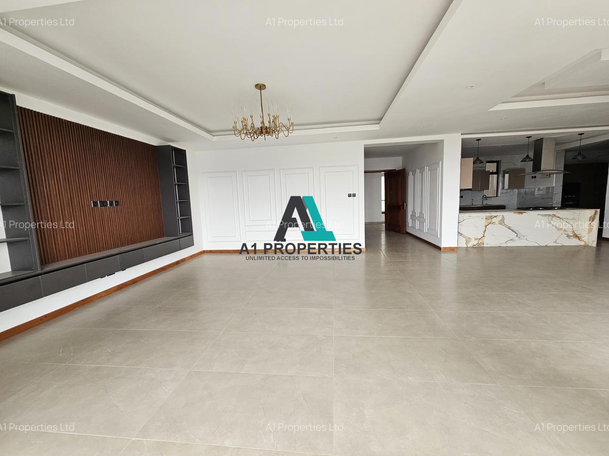 3 Bed Apartment with En Suite in Riverside - 4