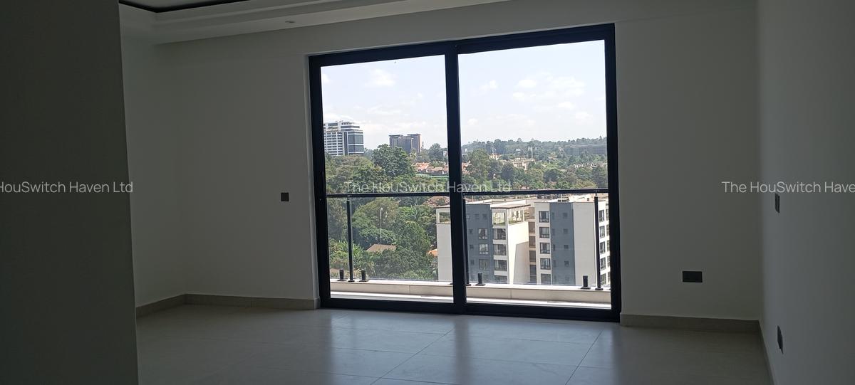 3 Bed Apartment with En Suite at Brookside Gardens - 1