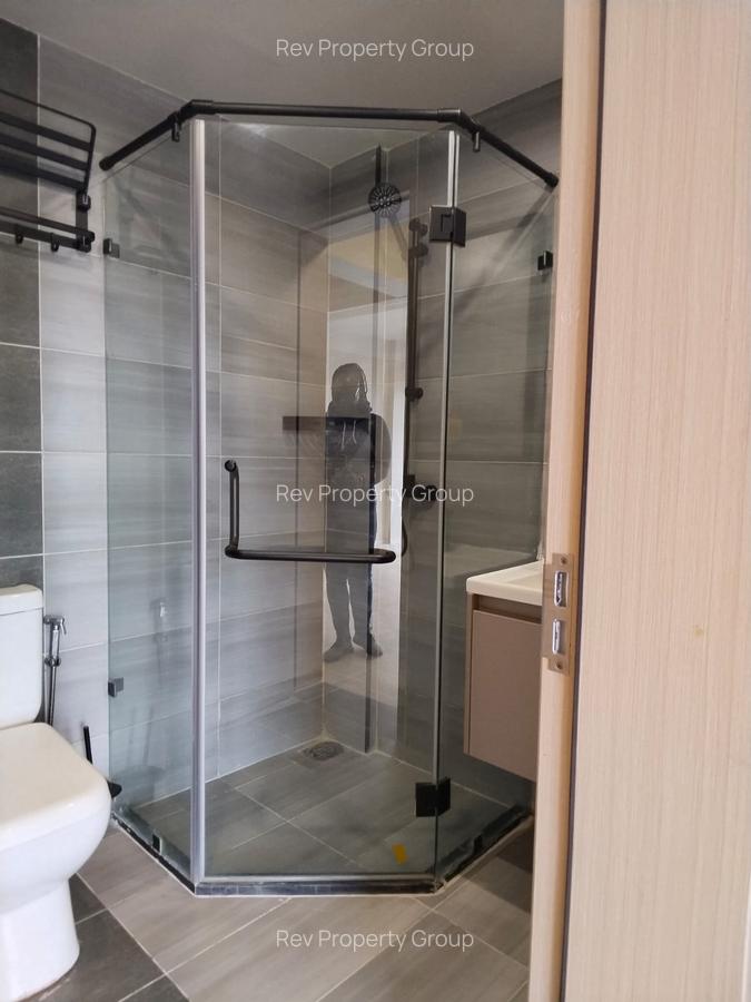 2 Bed Apartment with En Suite in Lavington - 15