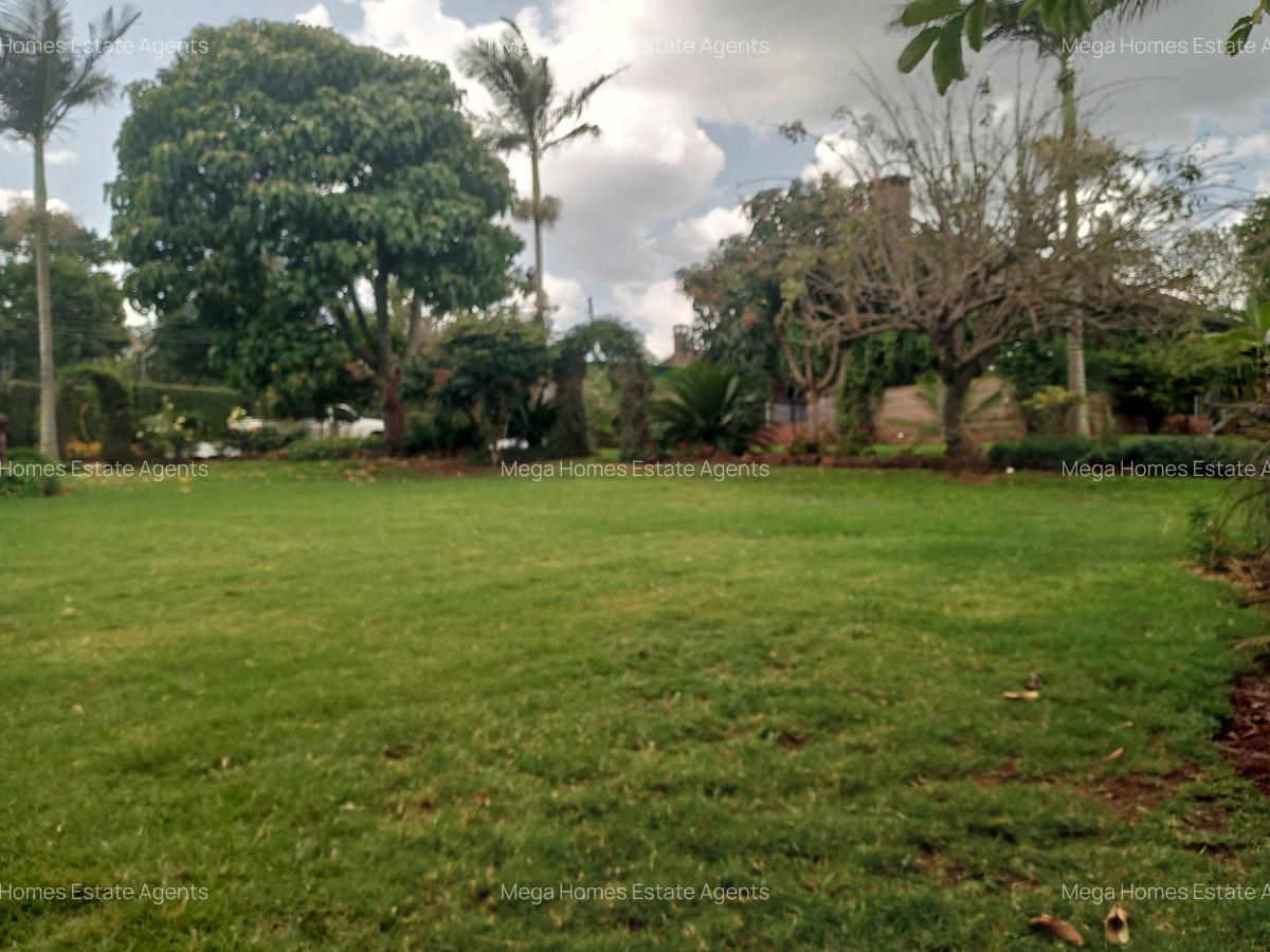 5 Bed House with En Suite in Nyari - 11