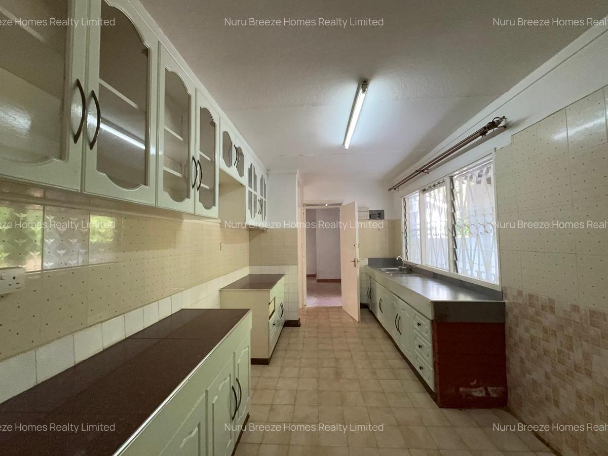 4 Bed House with En Suite in Loresho - 18