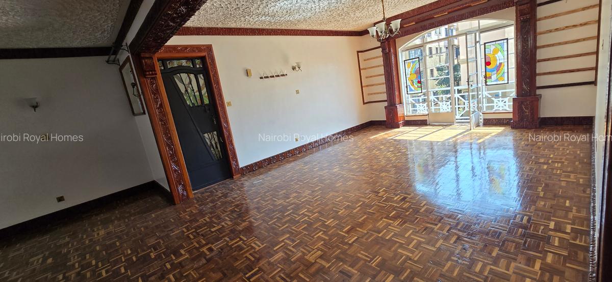 3 Bed Apartment with En Suite at Riverside Drive - 13