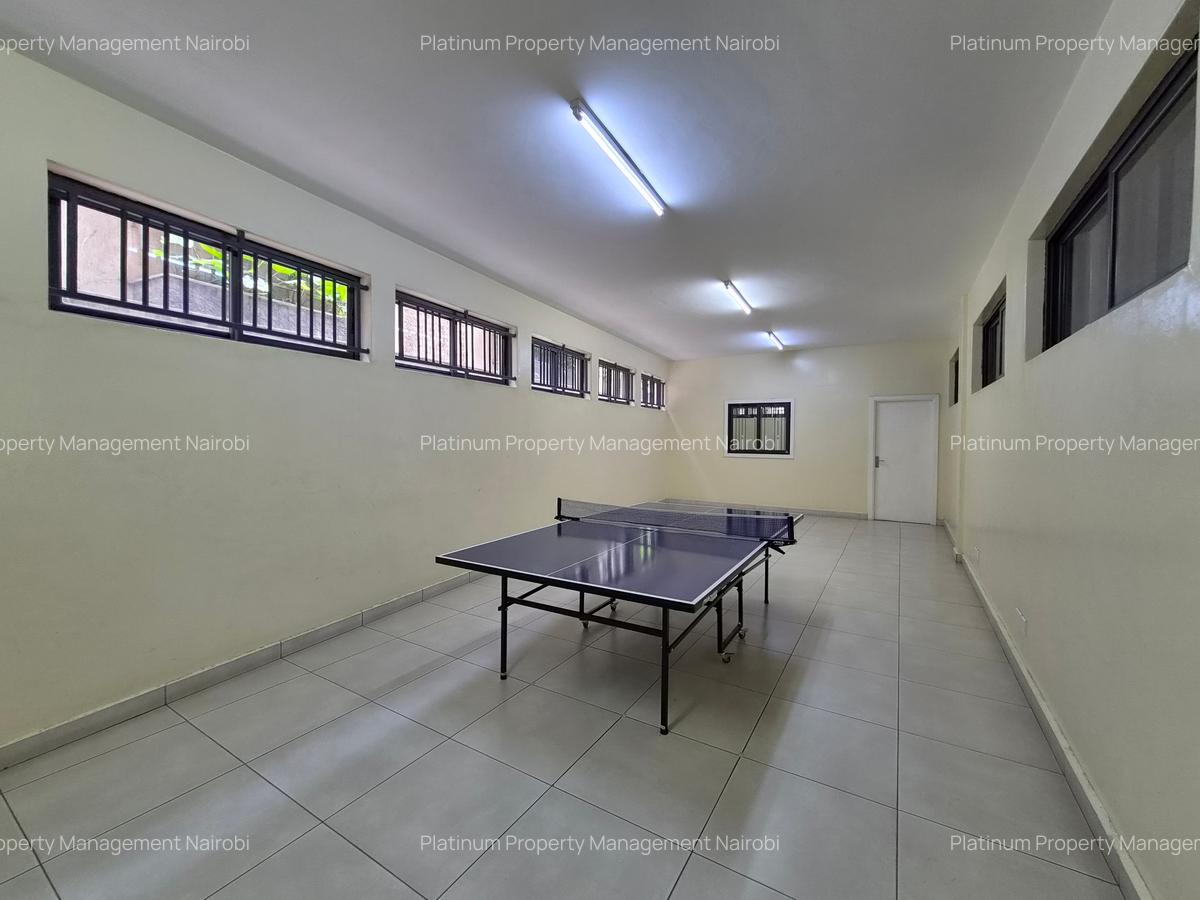 3 Bed Apartment with En Suite at Second Parklands - 20