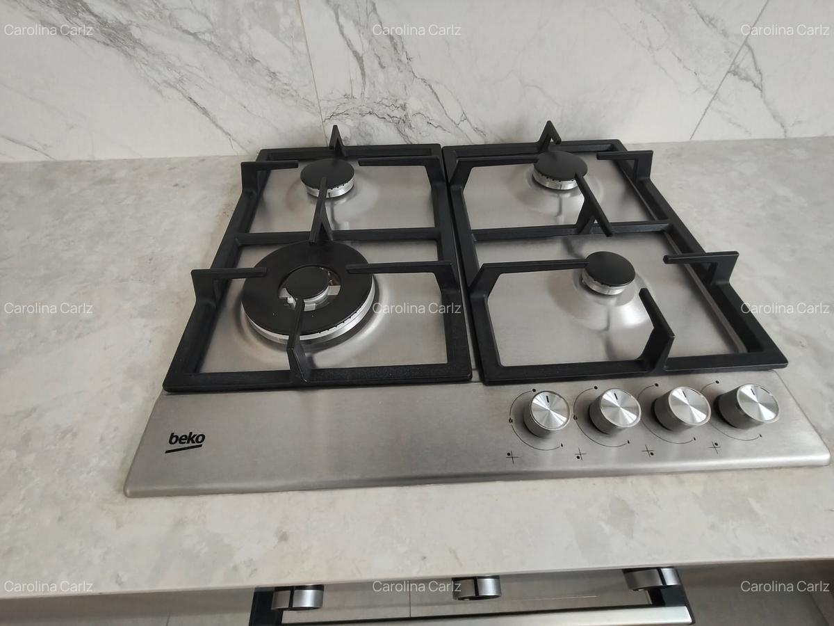 3 Bed Apartment with En Suite in Brookside - 4