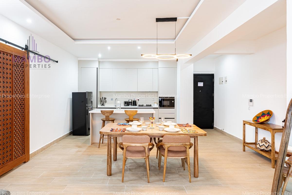 Serviced 2 Bed Apartment with En Suite at Riverside Dr - 5