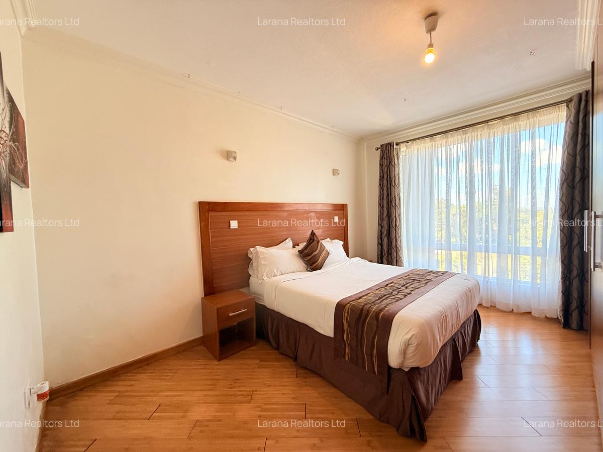 Serviced 1 Bed Apartment with En Suite at Fourways - 9