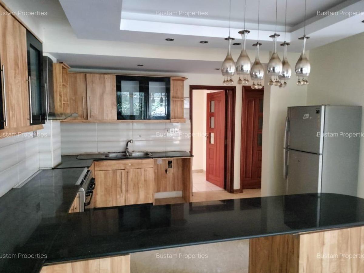 5 Bed Townhouse with En Suite in Lavington - 20