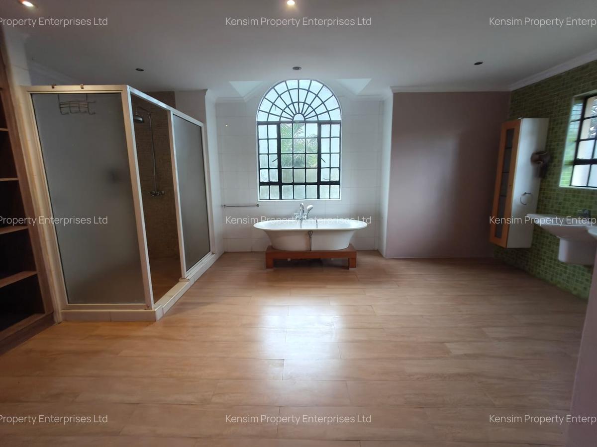 4 Bed Townhouse with En Suite in Runda - 6