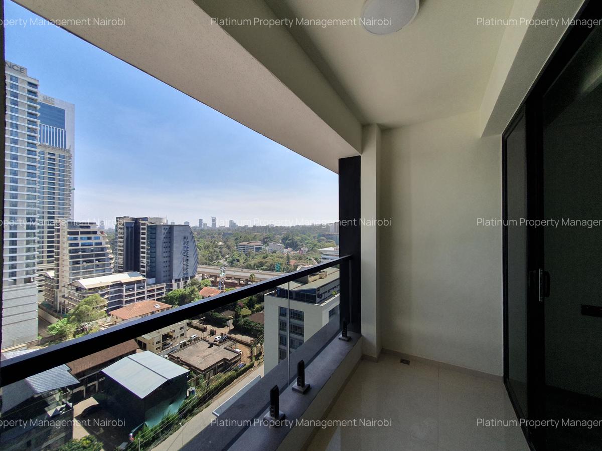 1 Bed Apartment with En Suite at Westlands Rd - 6