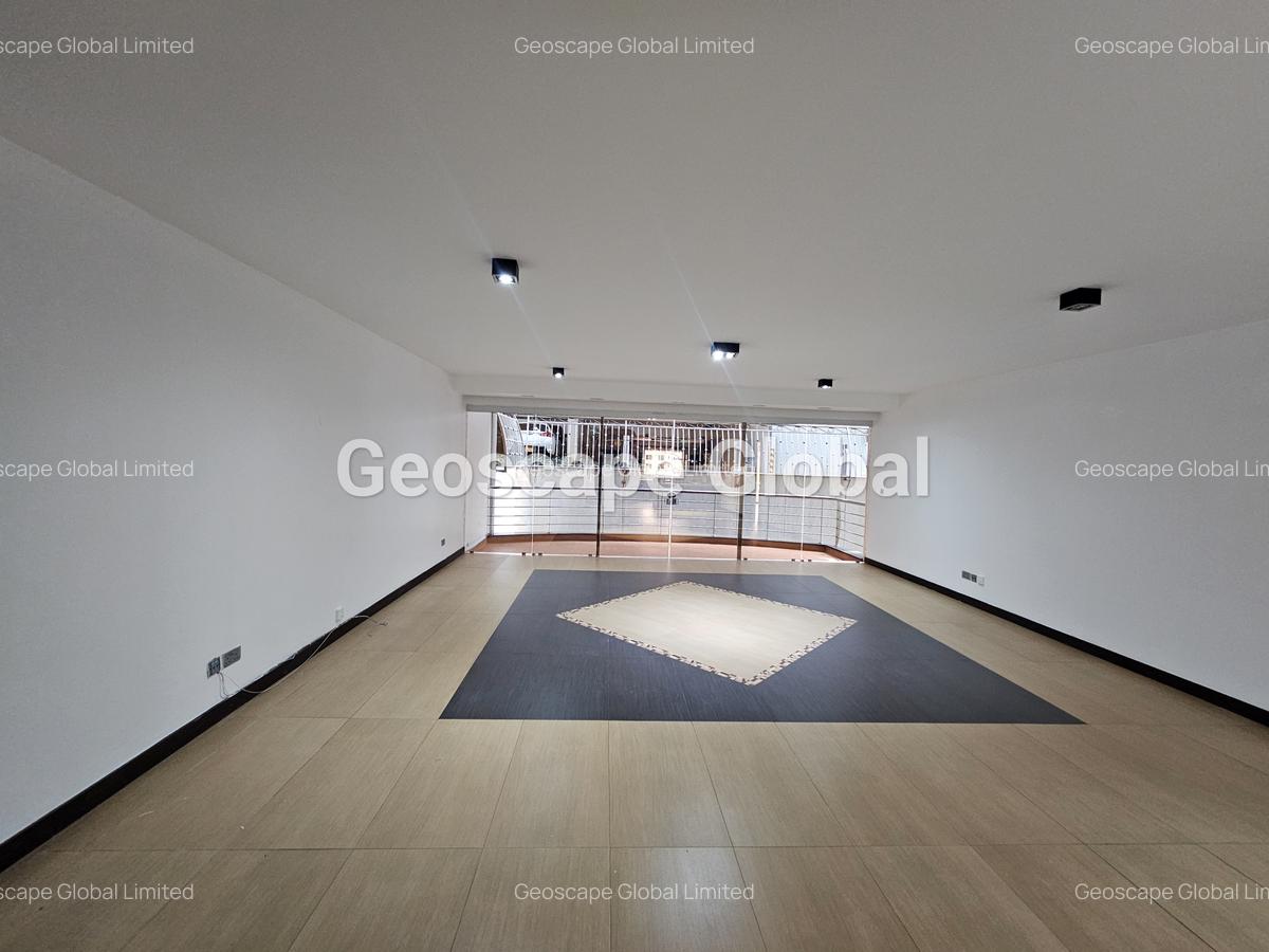 3 Bed Apartment with En Suite in Riverside - 1
