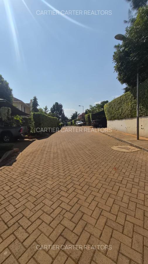 4 Bed House with En Suite in Kiambu Road - 2