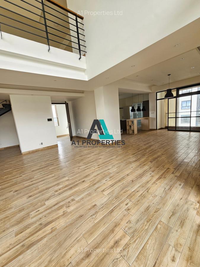 4 Bed Apartment with En Suite in Riverside - 3