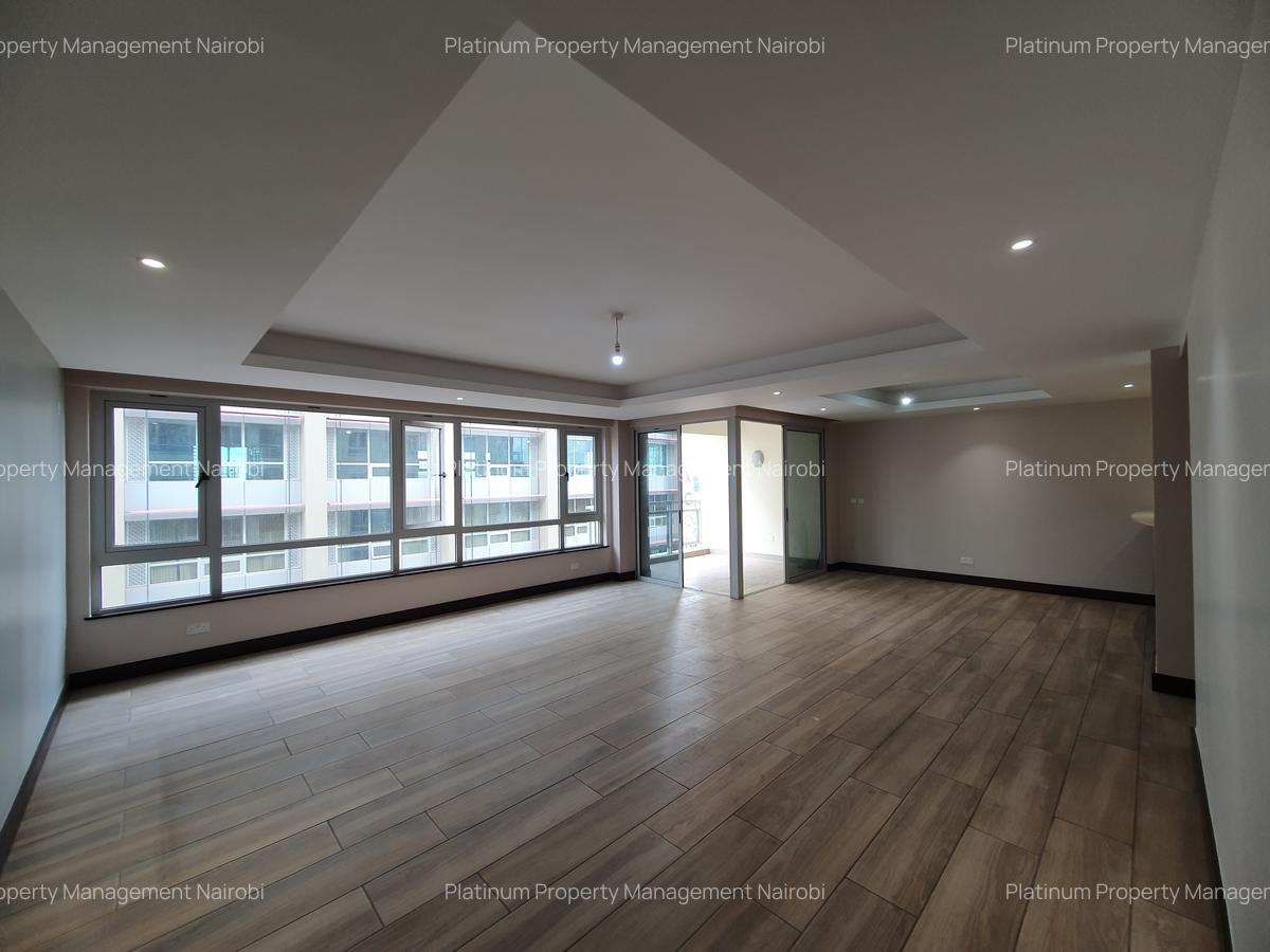 3 Bed Apartment with En Suite at Parklands Rd - 1