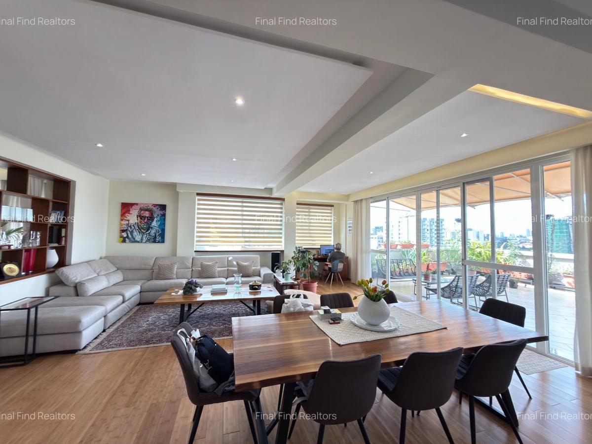 Serviced 3 Bed Apartment with En Suite in Parklands - 15