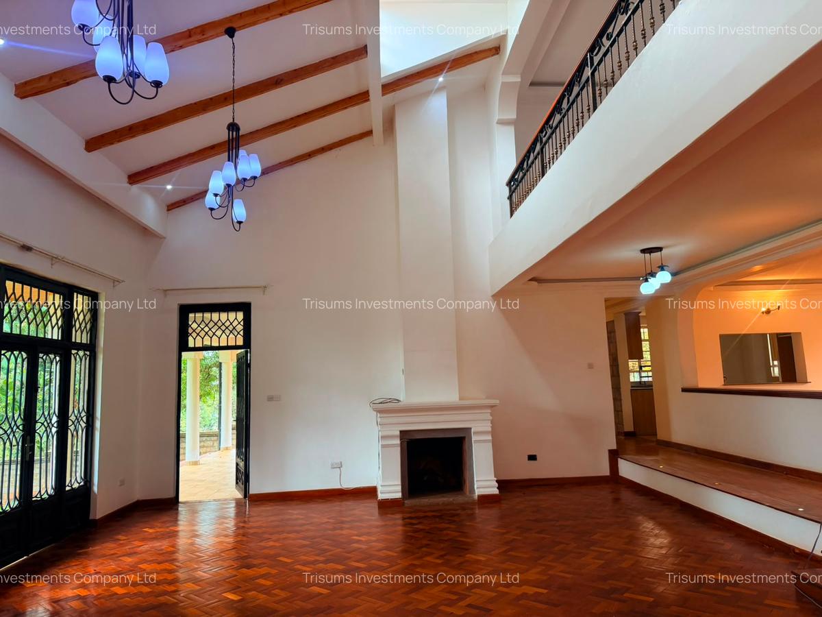 5 Bed House with En Suite in Runda - 3
