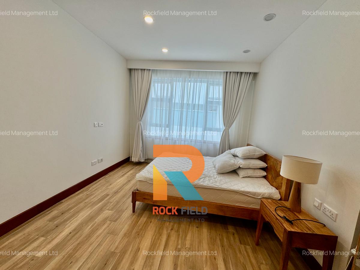 Furnished 2 Bed Apartment with En Suite in Parklands - 5