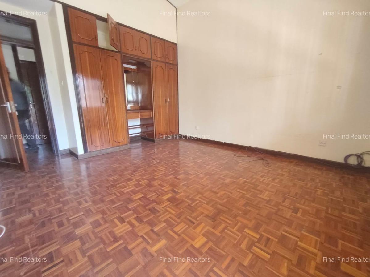 4 Bed House with Garden in Runda - 7