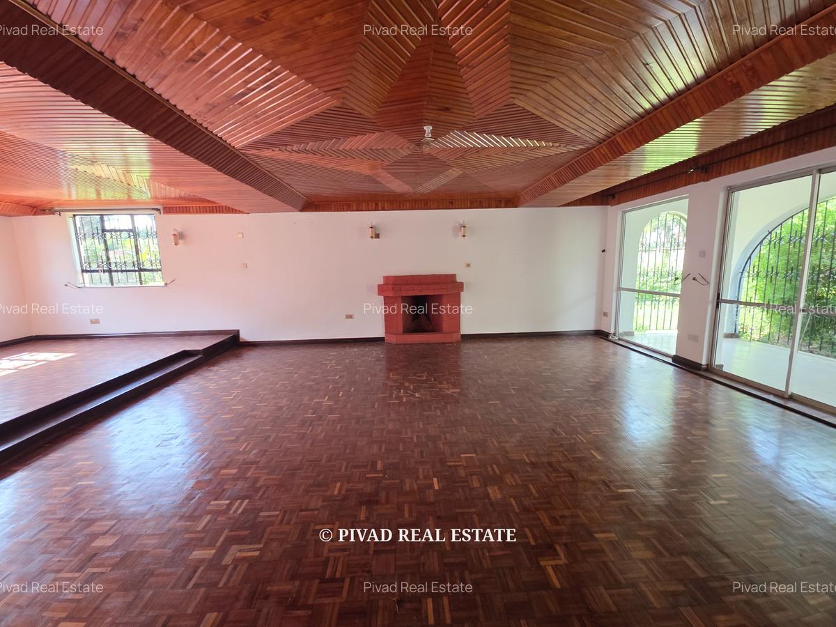 5 Bed House with Garden in Runda - 14