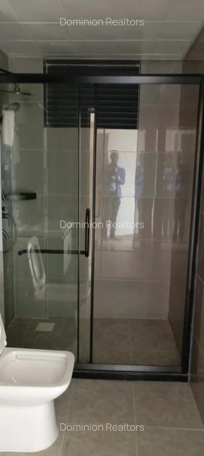 2 Bed Apartment with En Suite at Riverside Drive - 12