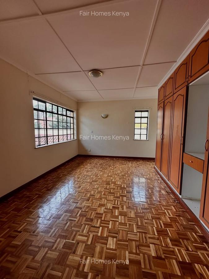 4 Bed Townhouse with En Suite at Amboseli Road - 11