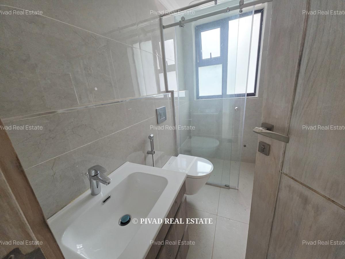 6 Bed House with Garden in Runda - 6
