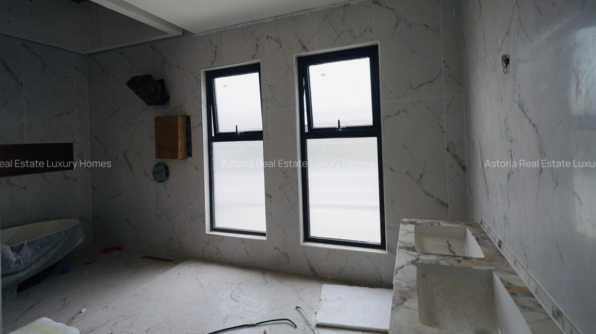 5 Bed Villa with En Suite at 2026-187 - 19