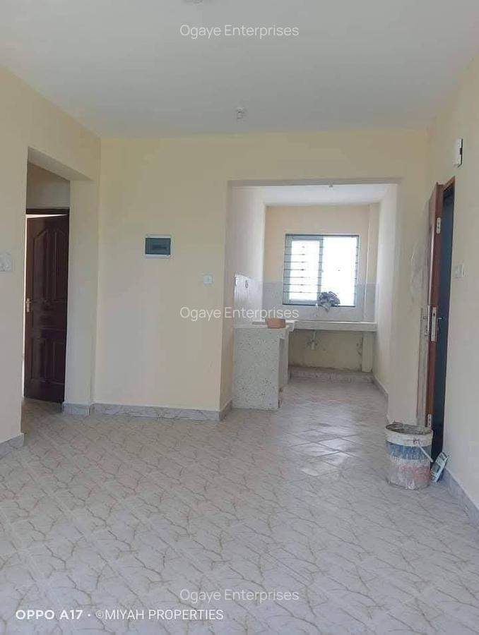 2 Bed Apartment with En Suite at Mtwapa - 5