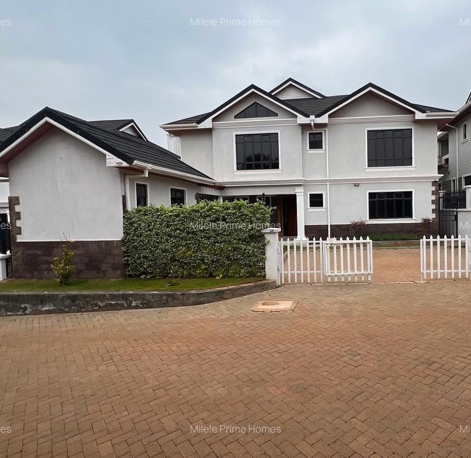 4 Bed Villa with En Suite at Runda Close - 1