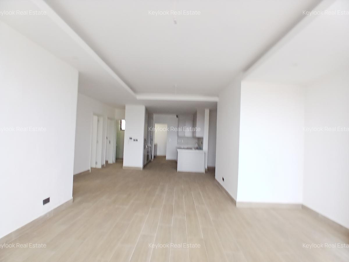 3 Bed Apartment with En Suite at Riverside Drive - 4