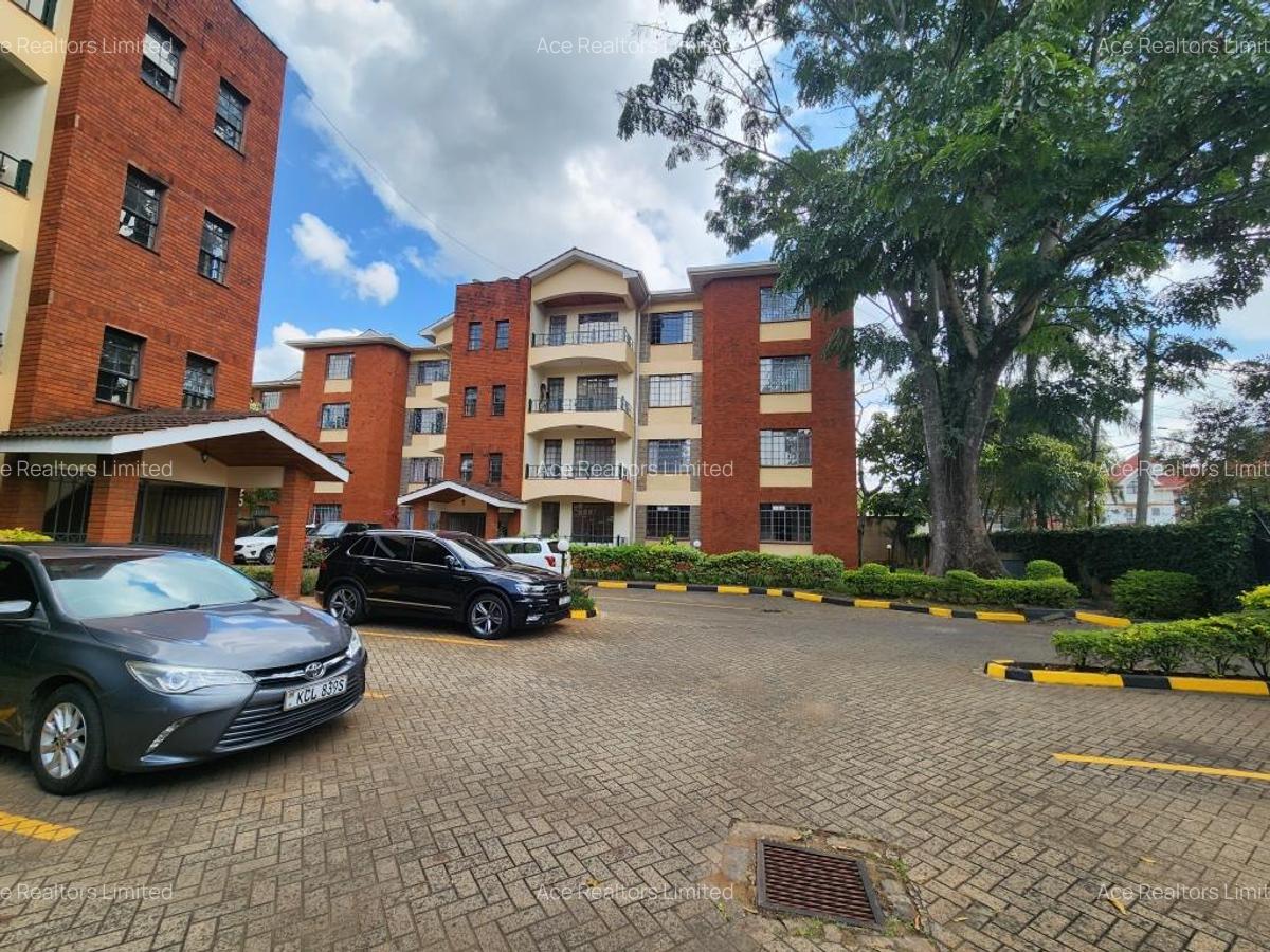 3 Bed Apartment with En Suite at Kaptei Garden - 17