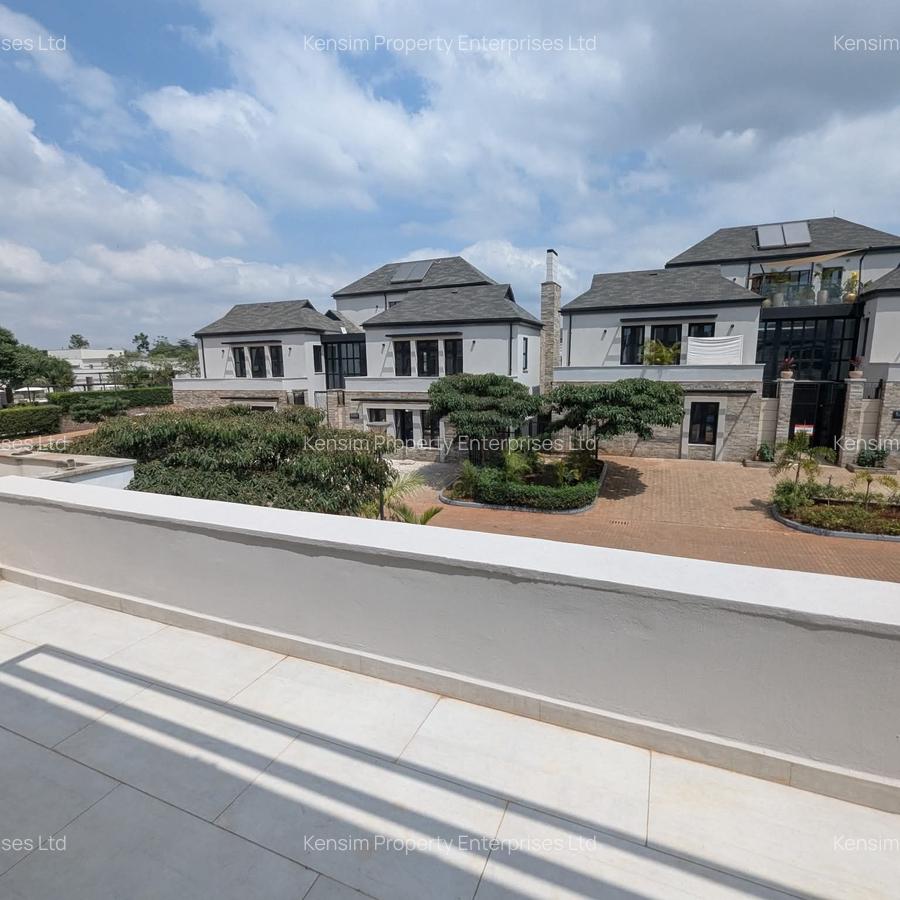 4 Bed Townhouse with En Suite in Runda - 1
