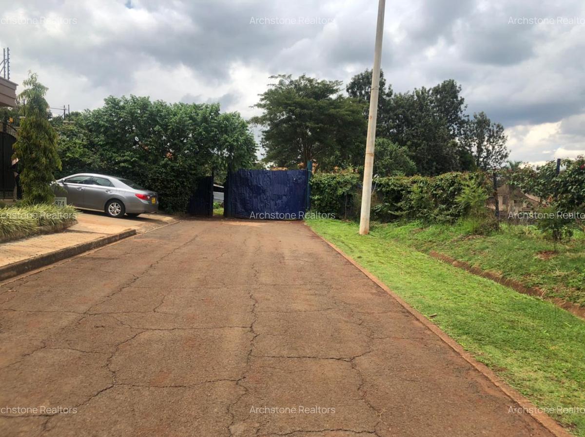 Land in Runda - 10