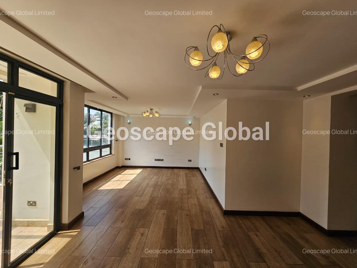 5 Bed Townhouse with En Suite in Lavington - 5