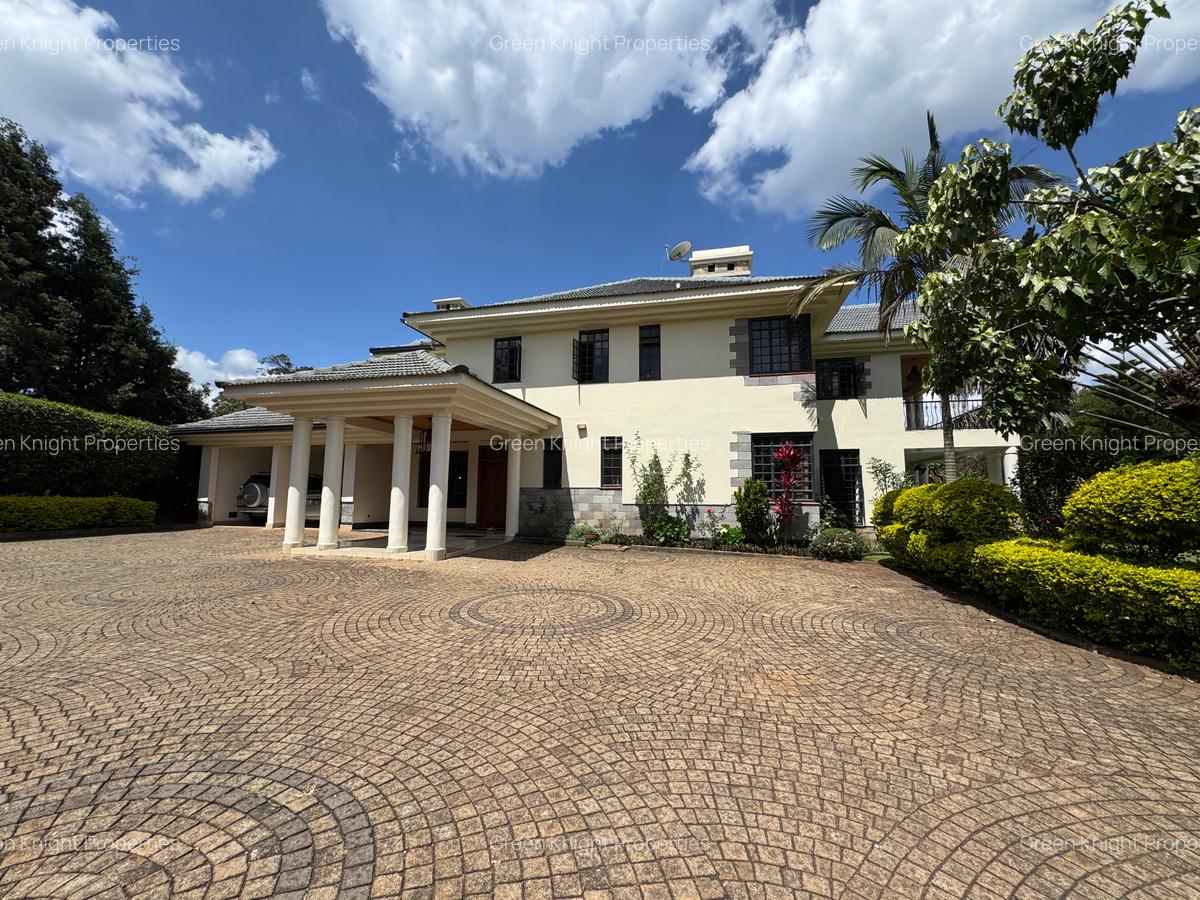 6 Bed House with En Suite in Runda - 14