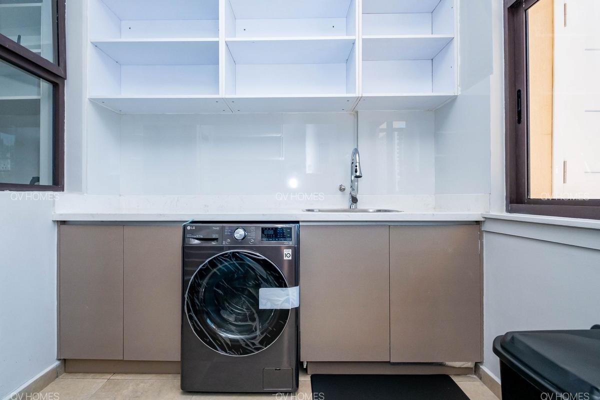 Serviced 3 Bed Apartment with En Suite at Othaya Road - 12