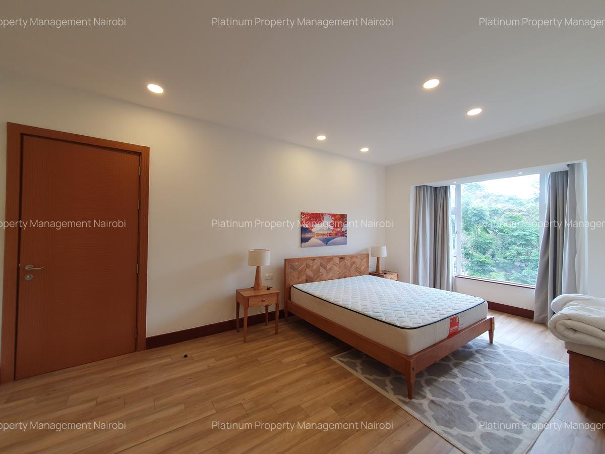 2 Bed Apartment with En Suite at The Colosseum - 10