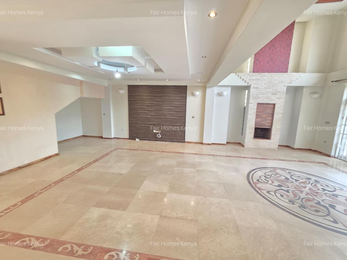 5 Bed Townhouse with En Suite at Convent Drive - 5