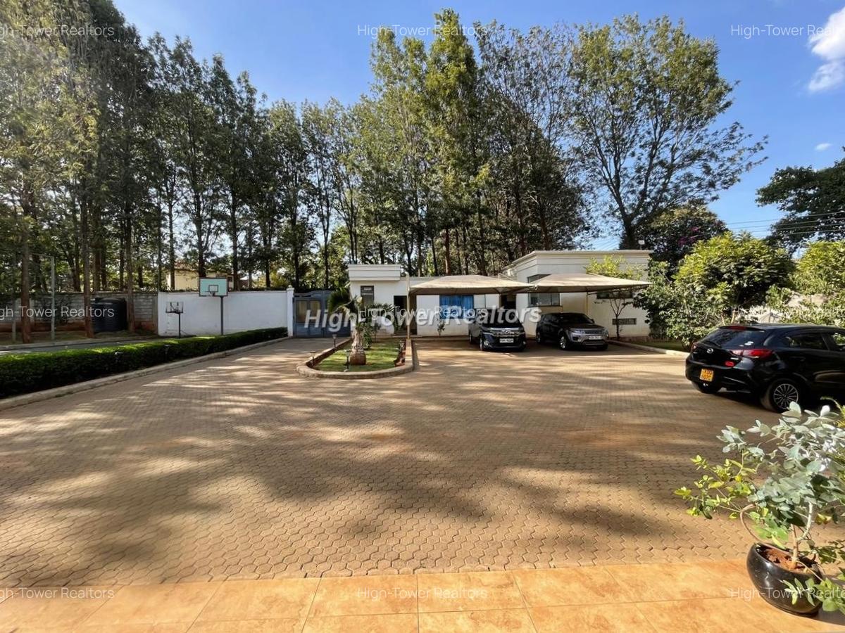 6 Bed House with En Suite in Karen - 4