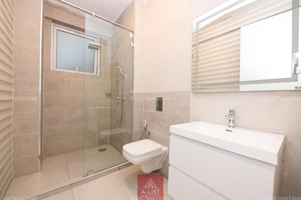 3 Bed Apartment with En Suite at Nyeri Road - 7