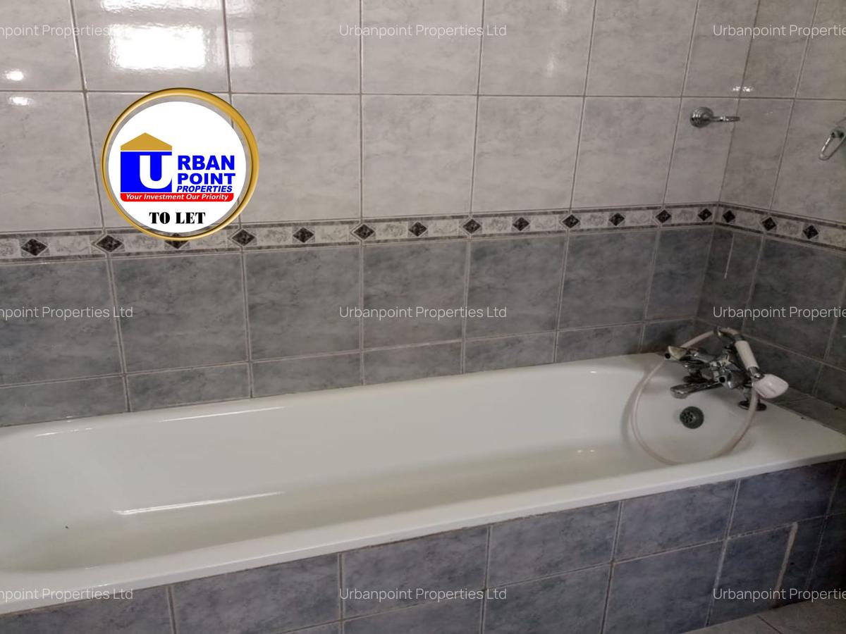 5 Bed Villa with En Suite in Nyali Area - 9