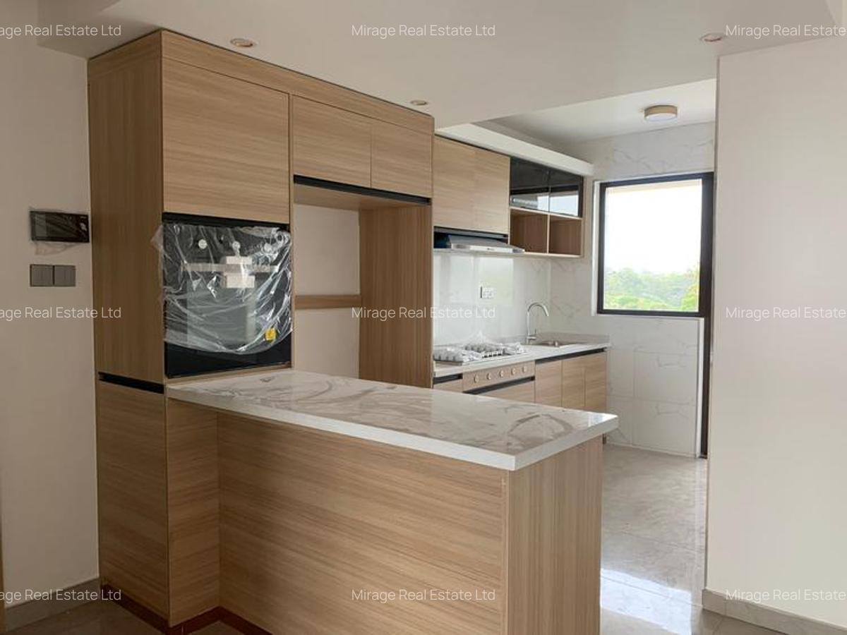 2 Bed Apartment with Swimming Pool in Riverside - 9