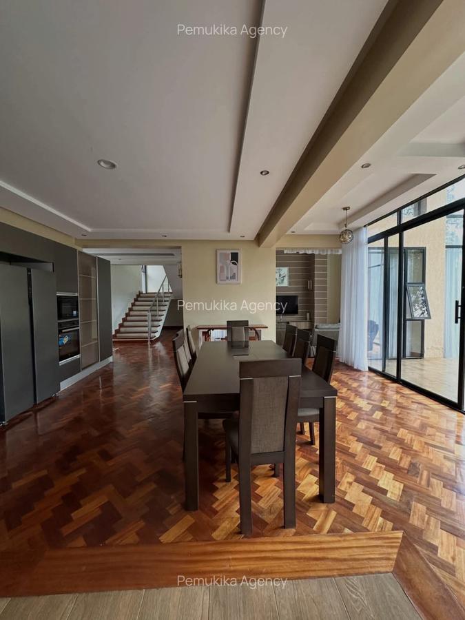 5 Bed Villa with En Suite at Tree Lane - 4